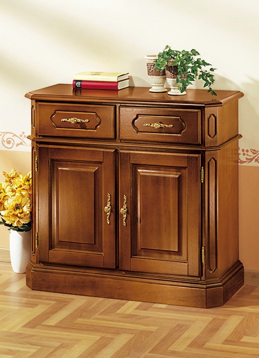 Sideboards & Kommoden - Kommode mit eleganten, goldfarbenen Metallgriffen, in Farbe NUSSBAUM, in Ausführung Kommode 2-türig Ansicht 1