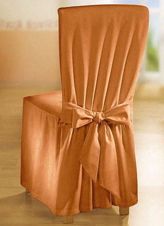Elegante Stuhlhusse mit Bindebändern