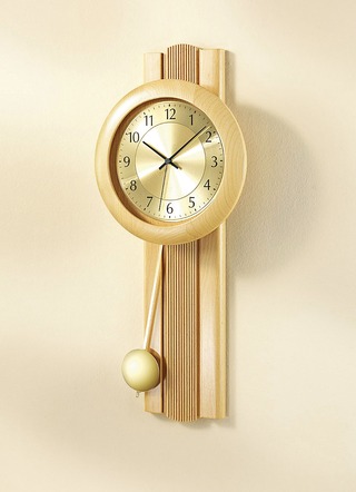 Wanduhr mit Funkuhrwerk in verschiedenen Farben