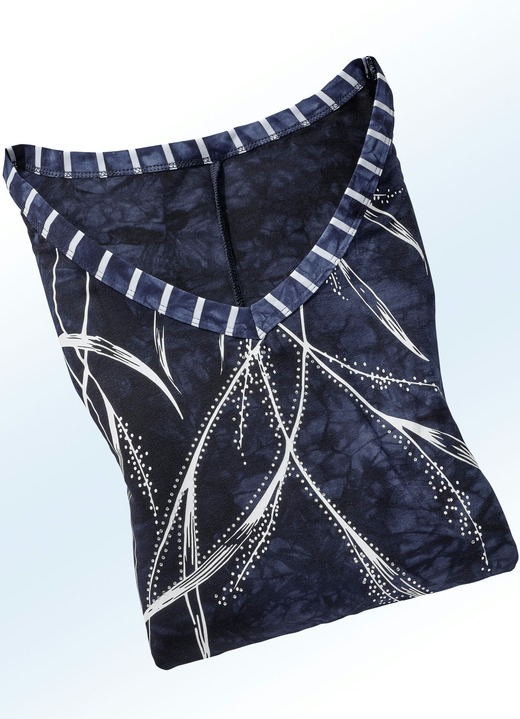 - Shirt mit V-Ausschnitt in 2 Farben, in Größe 034 bis 044, in Farbe MARINE