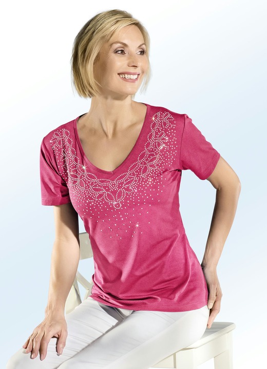 Shirts - Shirt mit edler Strasszier im Vorderteil in 2 Farben, in Größe 036 bis 052, in Farbe PINK Ansicht 1