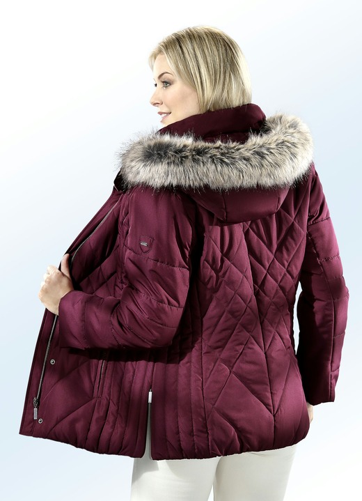 Jacken, Mäntel, Blazer - Jacke in 2 Farben mit Kunstpelz-Besatz, in Größe 036 bis 052, in Farbe BURGUND Ansicht 1
