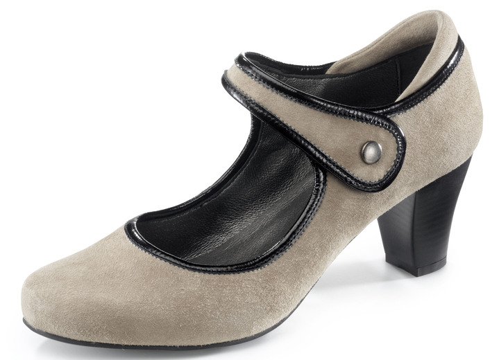 - Pumps mit Lackeinfassung, in Größe 040 bis 042, in Farbe BEIGE