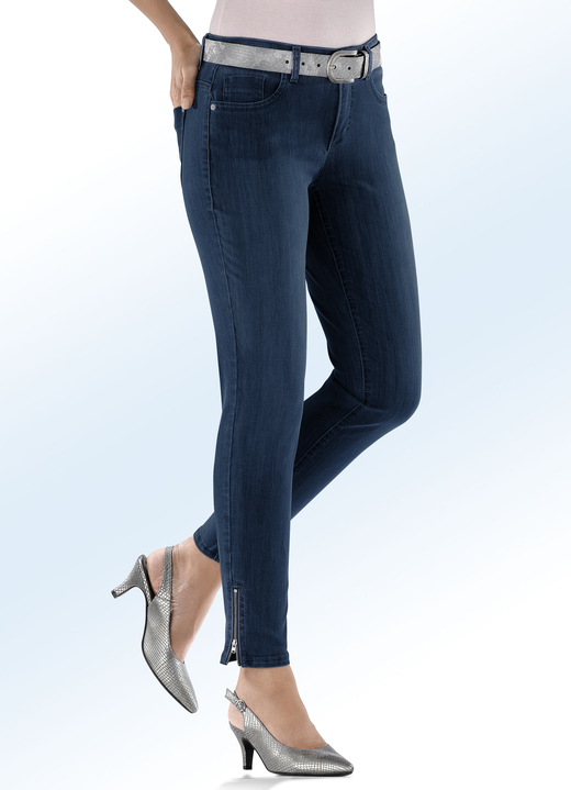 Hosen - Magic-Jeans mit modischen Reißverschlüssen an den Beinabschlüssen, in Größe 017 bis 050, in Farbe DUNKELBLAU Ansicht 1