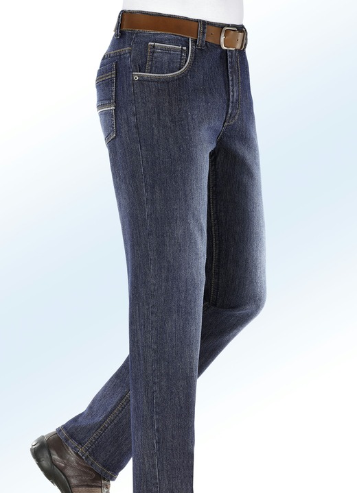 - Jeans mit modischen Details in 3 Farben, in Größe 024 bis 060, in Farbe JEANSBLAU Ansicht 1