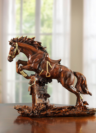 Skulptur eines Pferdes aus hochwertigem Resin
