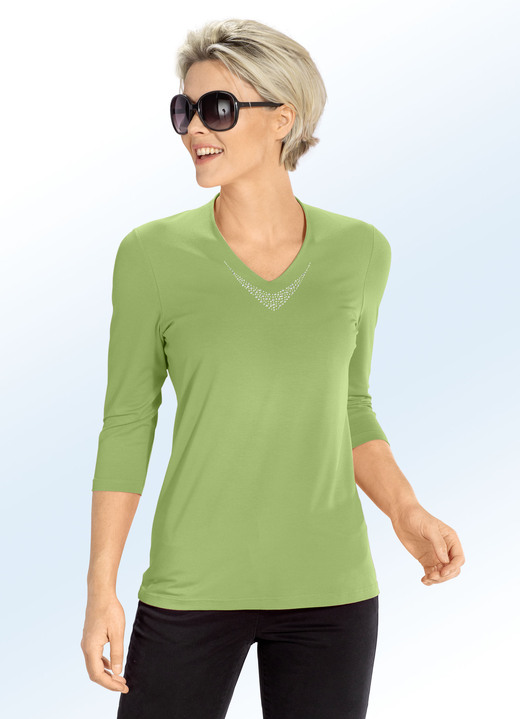 Shirts - Shirt mit V-Ausschnitt in 5 Farben, in Größe 036 bis 054, in Farbe LIMETTE Ansicht 1