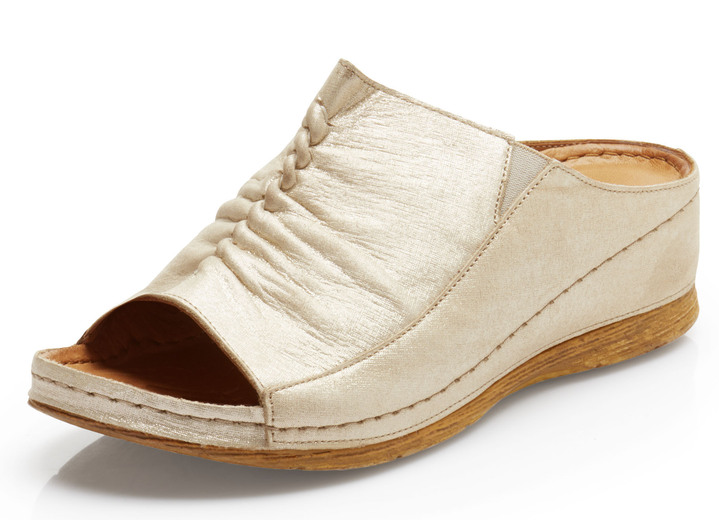 Komfortschuhe - Gemini Pantolette mit seitlichen Gummizügen, in Größe 036 bis 042, in Farbe GOLDBEIGE Ansicht 1