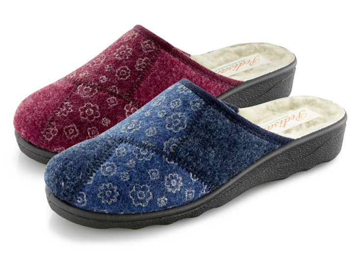 Hausschuhe - Zweierpack Pantoffeln aus Textilmaterial, in Größe 036 bis 042, in Farbe MARINE+BORDEAUX