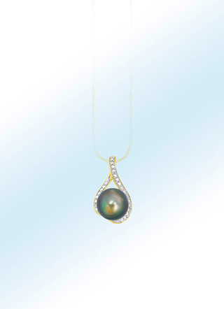 Anhänger mit Tahiti-Zuchtperle und Diamanten