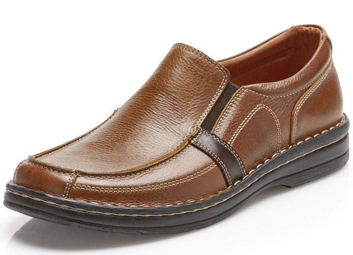 Slipper & Schnürschuhe - GINO GALANTE, klassische Herren-Slipper, mit herausnehmbarem Fußbett, in Größe 039 bis 046, in Farbe COGNAC Ansicht 1