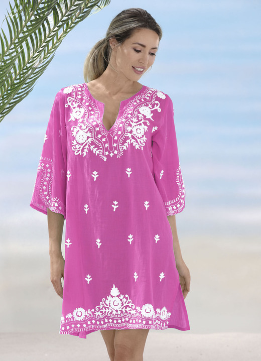 Strandmode - Tunika mit weißer Stickerei sowie Seitenschlitzen, reine Baumwolle, in Größe 036 bis 056, in Farbe FUCHSIA-WEISS Ansicht 1