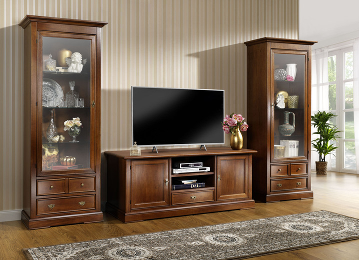 - Teilmassive Möbel mit kunstvollen Verzierungen, in Farbe NUSSBAUM, in Ausführung TV-Longboard