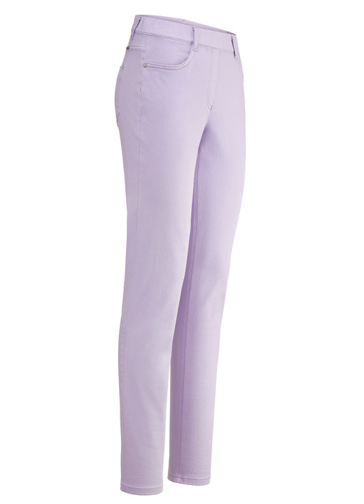 Jeans - Magic-Jeans mit hohem Stretchanteil, in Größe 017 bis 054, in Farbe FLIEDER Ansicht 1