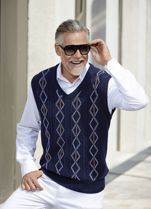Hemden, Pullover & Shirts - Pullunder mit V-Ausschnitt in 2 Farben, in Größe 046 bis 060, in Farbe MARINE Ansicht 1