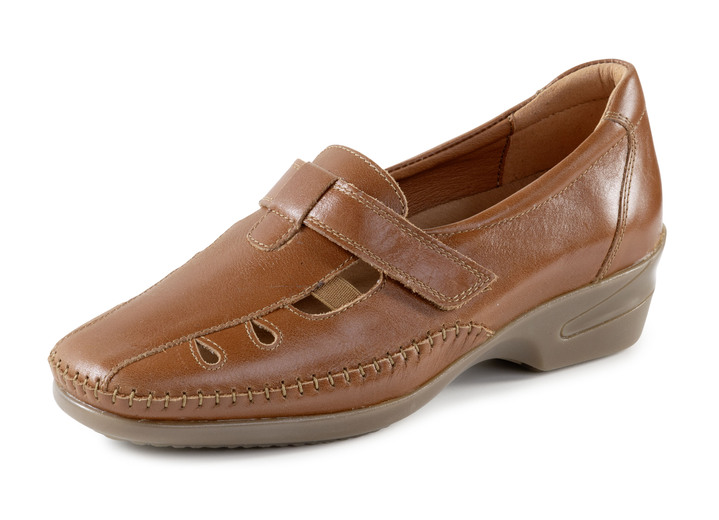 Komfortschuhe - ELENA EDEN Mokassin-Trotteur mit luftigen Durchbrüchen, in Größe 036 bis 042, in Farbe COGNAC Ansicht 1