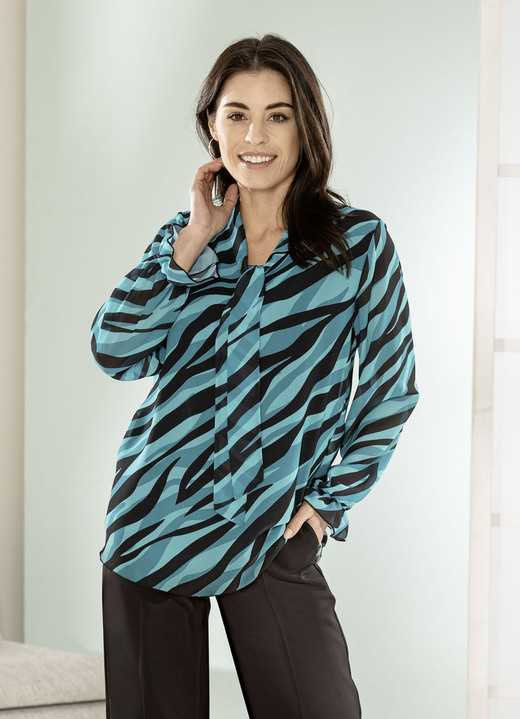 Damenmode - Bluse mit Schluppe am Halsausschnitt, in Größe 036 bis 052, in Farbe SCHWARZ-PETROL Ansicht 1