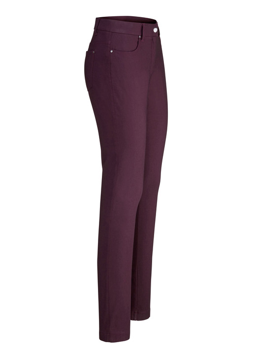 Hosen - Hose in 4-Pocket Form, in Größe 017 bis 050, in Farbe BROMBEER Ansicht 1