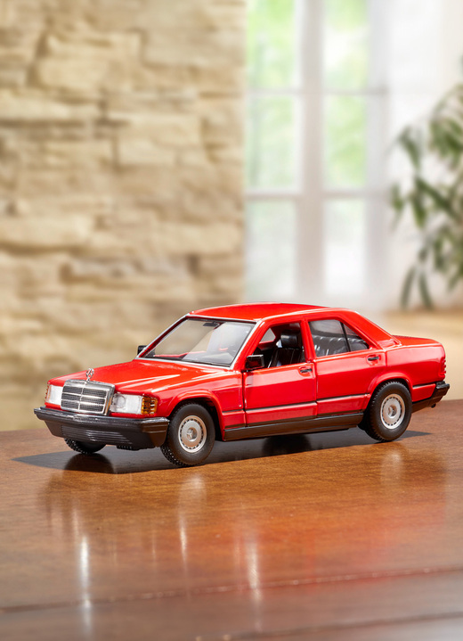 Sammlermodelle - Kult-Mercedes 190E (1987), in Farbe ROT