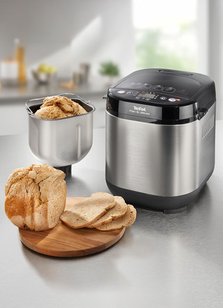 Tefal Brotbackautomat mit beschichteter Backform