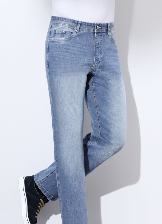Hosen - Erstklassige Jeans in 3 Farben, in Größe 024 bis 062, in Farbe HELLJEANS Ansicht 1
