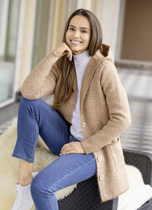Jacken, Westen & Sets - Strickjacke mit Kapuze Jacken, Westen & Sets - Strickjacke mit Kapuze, in Größe 036 bis 052, in Farbe BEIGE MELIERT