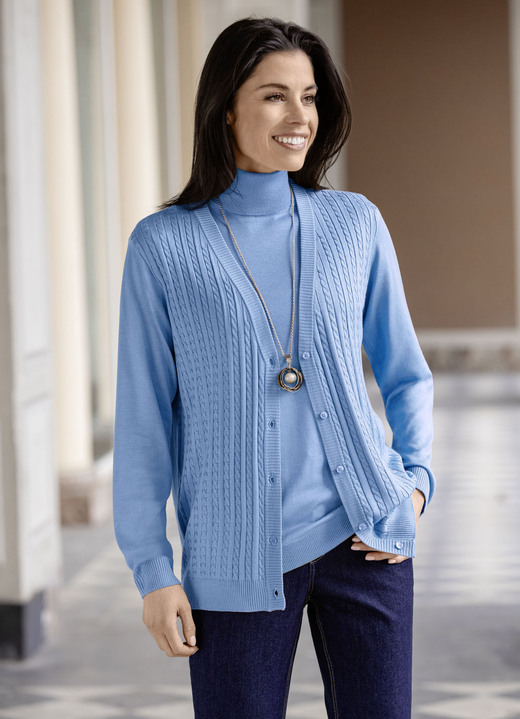 Jacken, Westen & Sets - Strickjacke mit Zöpfchenstruktur, in Größe 036 bis 052, in Farbe BLEU Ansicht 1