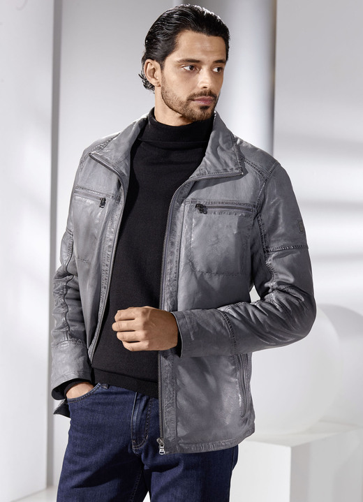 Ledermode - Lederkurzjacke mit Stehumlegekragen Ledermode - Lederkurzjacke mit Stehumlegekragen, in Größe 048 bis 062, in Farbe ANTIKGRAU