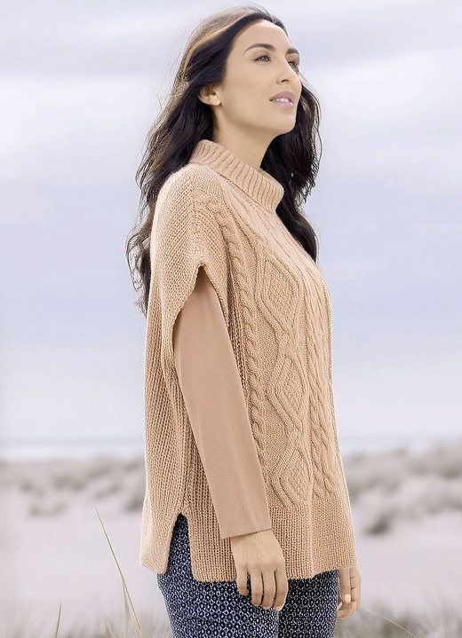 Pullover - Pullunder in Perlfang mit Zopfmuster, in Größe L(44/46) bis XL(48/50), in Farbe CAMEL Ansicht 1