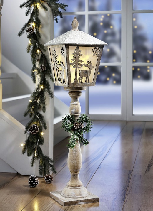 - Beleuchtete Laterne mit Weihnachtsmotiven, in Farbe BRAUN