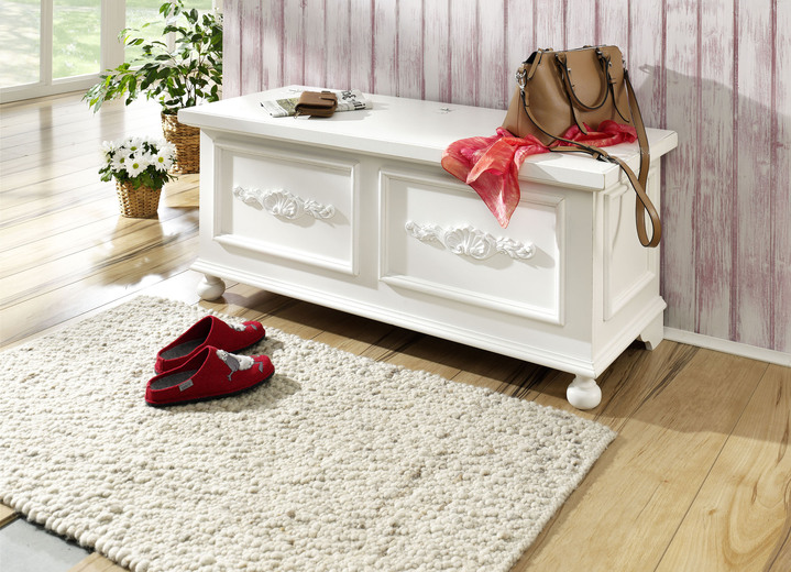 Landhausmöbel -  Teilmassive Truhe, in Farbe CREME