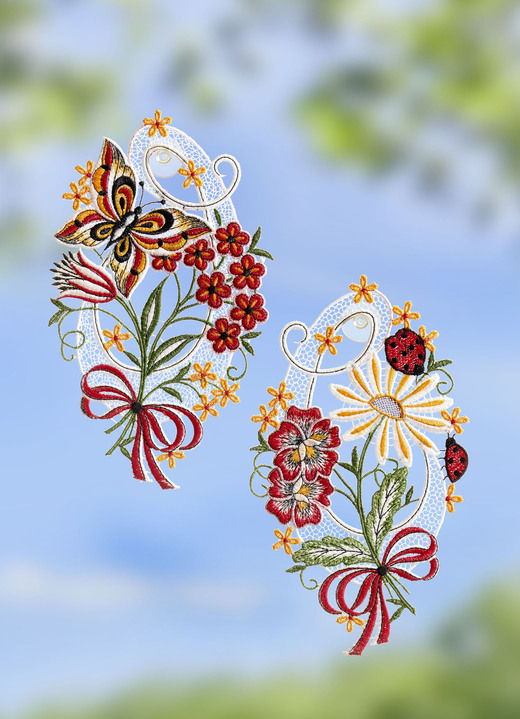 - Farbenfrohes Fensterbild aus Plauener Spitze, in Farbe BUNT, in Ausführung Fensterbild Blume mit Schmetterling