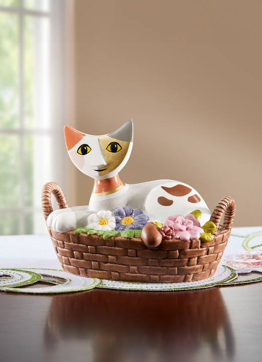 Figuren - Katze im Korb aus hochwertigem Biskuitporzellan, in Farbe BUNT