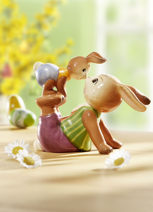 Goebel-Figuren - Goebel Hase mit Kind aus Feinsteingut, in Farbe BUNT