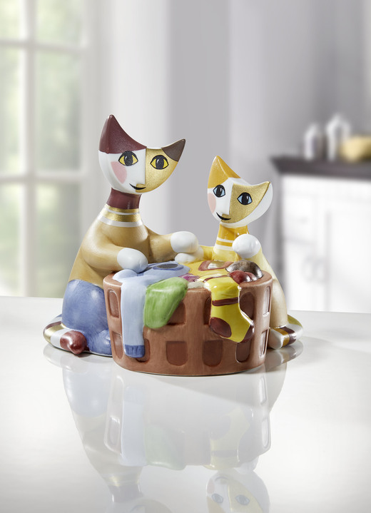 Figuren - Katzen mit Wäschekorb, in Farbe BUNT