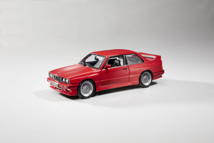 BMW M3 (E30) ´88 von Bburago