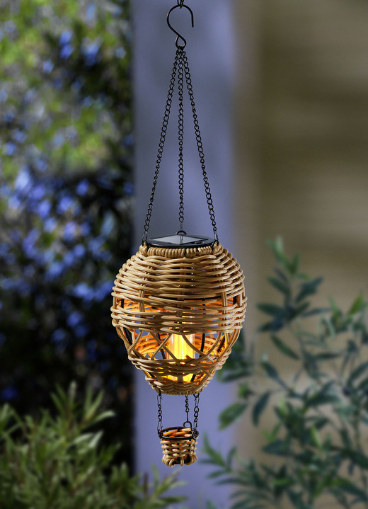 Leuchtende Dekoration - Solar-Hängeballon in Rattan-Optik, in Farbe BRAUN-SCHWARZ