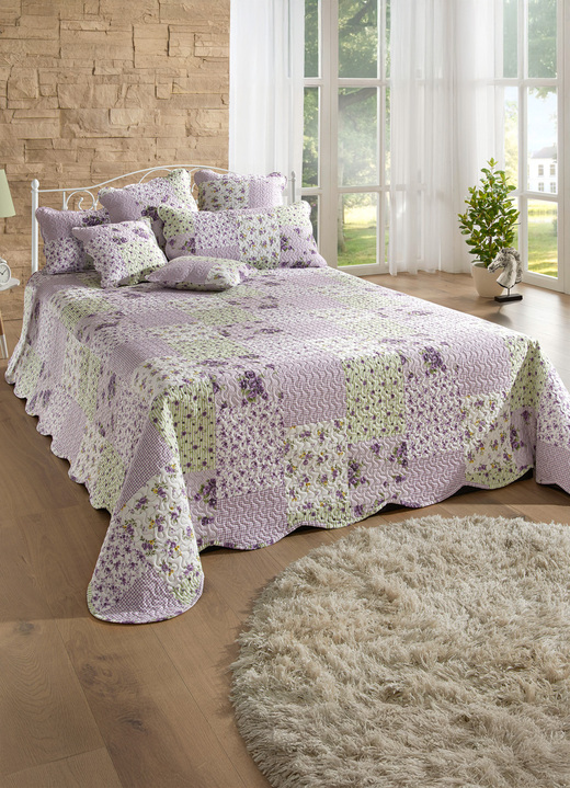 Tagesdecken - Digital bedruckte Tagesdecke in Patchwork-Optik, in Größe 873 (Einzelbett, 140x210 cm) bis 924 (Kissenbezug, 40x 80 cm), in Farbe BUNT Ansicht 1