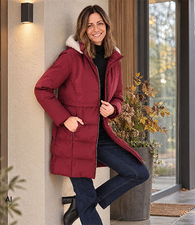 Damen Winterjacke in Bordeauxrot mit Kapuze und Rei&szlig;verschluss