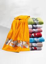 Schicke Frottier-Serie mit bedruckter Jacquard-Bordüre 