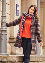 Kurzmantel im Karo-Dessin 