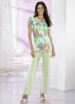 Shirt mit Zierperlen am Halsausschnitt  