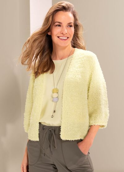 Strickjacke in verschlussloser Form 