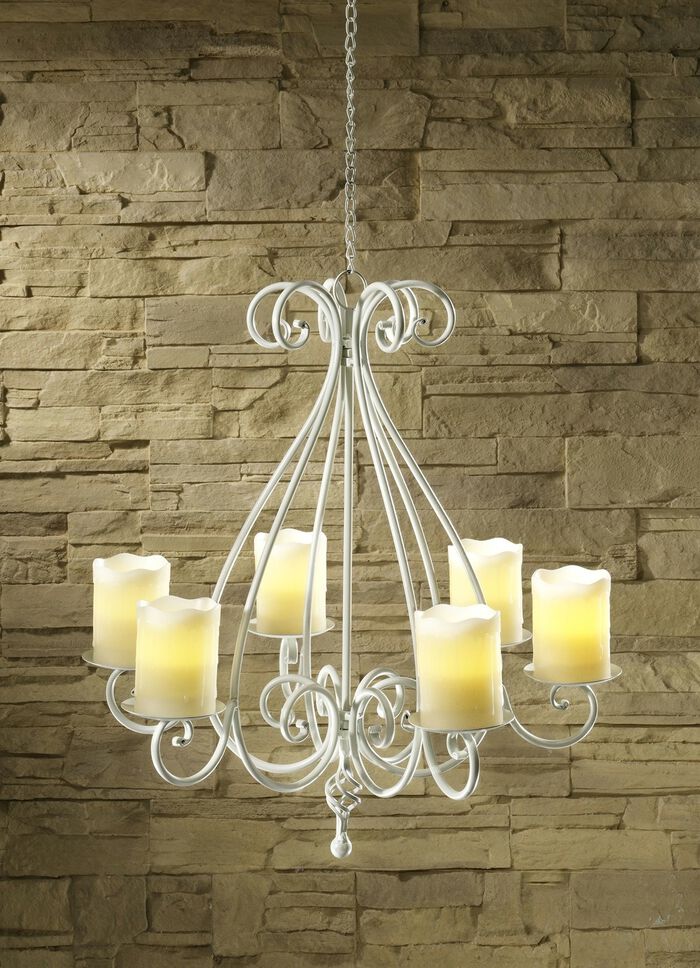 Kerzenleuchter mit LED-Echtwachskerzen 