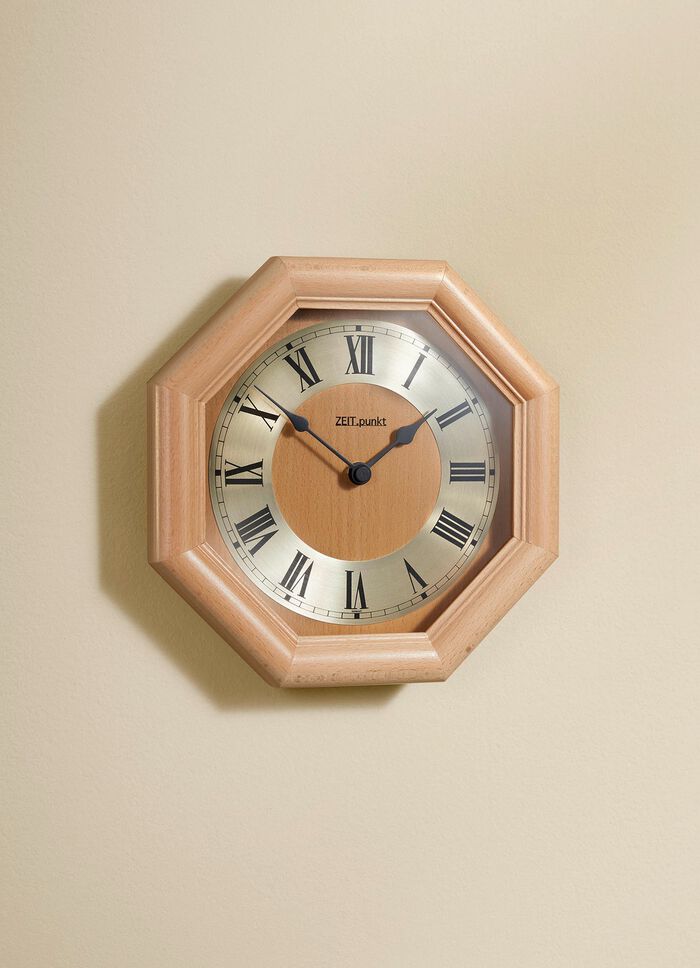 Hochwertige, achteckige Wanduhr 