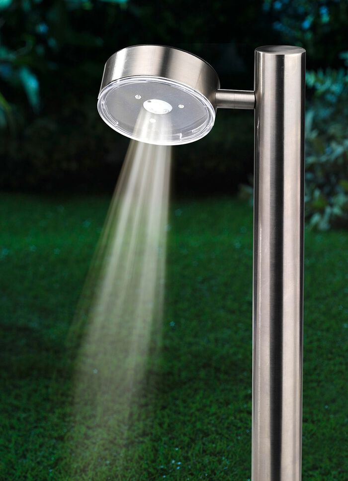 GRUNDIG LED Wegeleuchte 