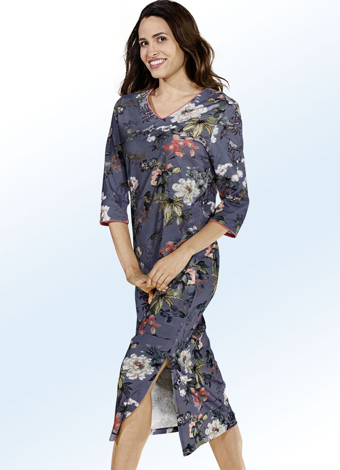 Nachthemd, wadenlang mit 3/4-langen Ärmeln MARINE-BUNT