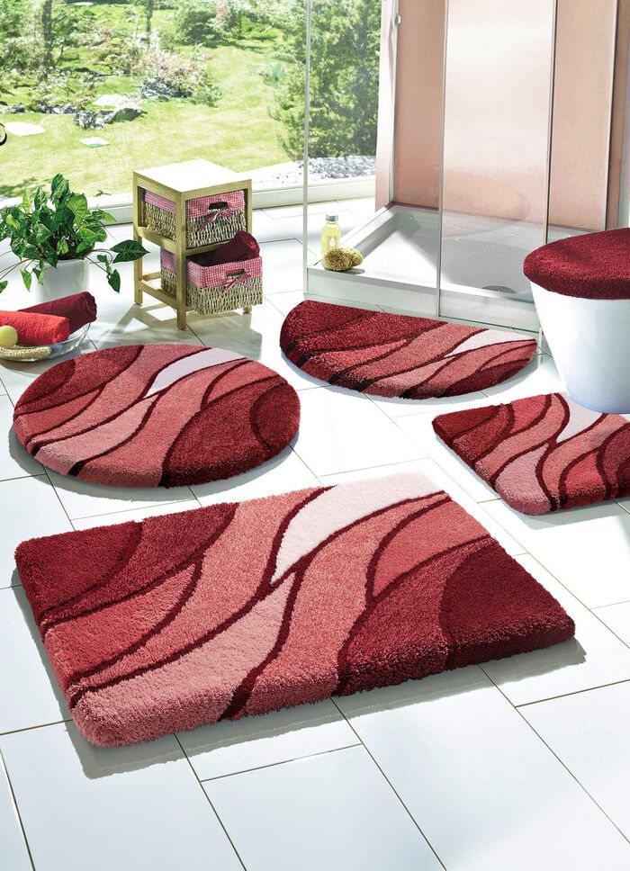 Kleine Wolke Badgarnitur in Table Tuft Qualit&auml;t BEERE