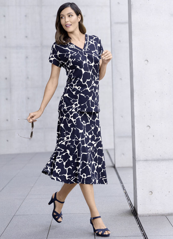 Rock in leicht ausgestellter Form 