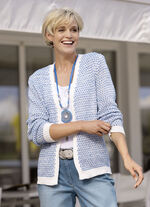 Strickjacke mit aufwendiger Struktur 